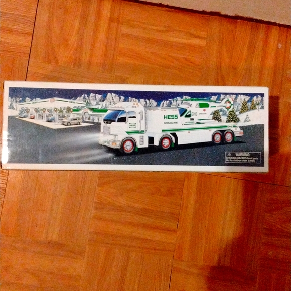 HESS TRUCK AND HELICOPTER - Picture 2 of 3